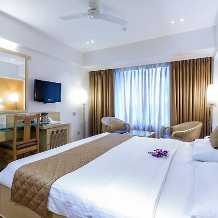 מומביי The Royal Orchid Hotel, Chembur מראה חיצוני תמונה