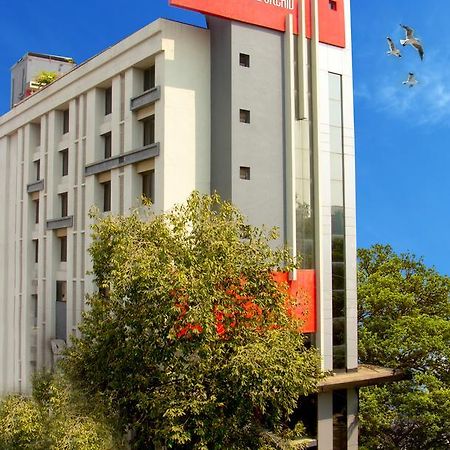 מומביי The Royal Orchid Hotel, Chembur מראה חיצוני תמונה